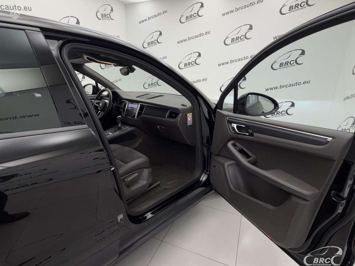 Porsche Macan, 2.0 l., Внедорожник / Кроссовер