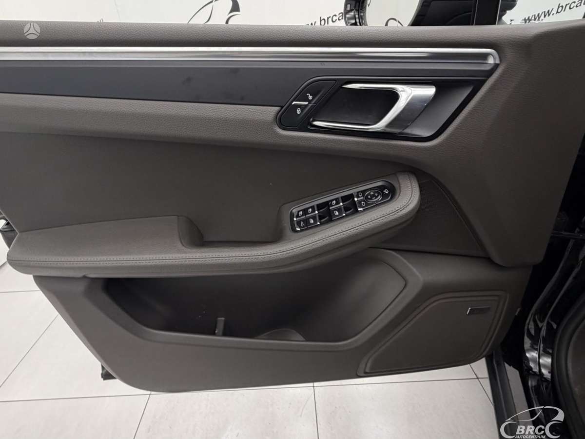 Porsche Macan, 2.0 l., Внедорожник / Кроссовер