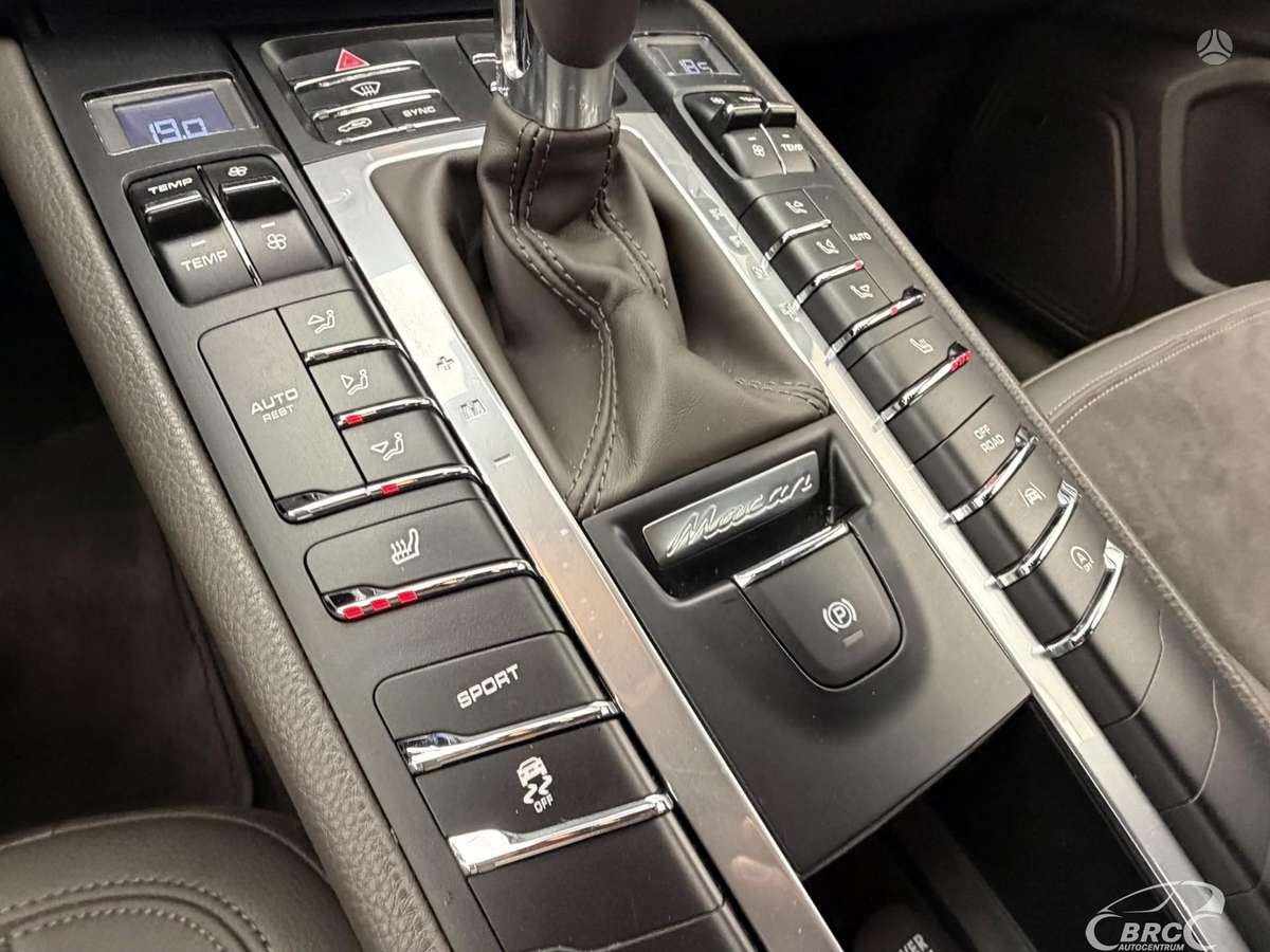 Porsche Macan, 2.0 l., Внедорожник / Кроссовер