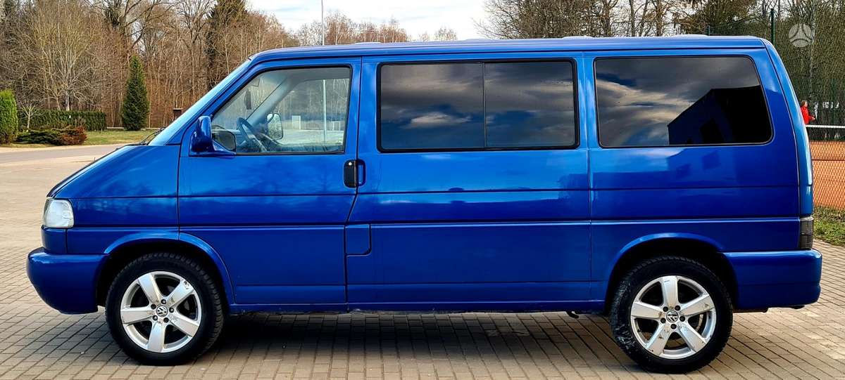 Volkswagen Multivan - 5