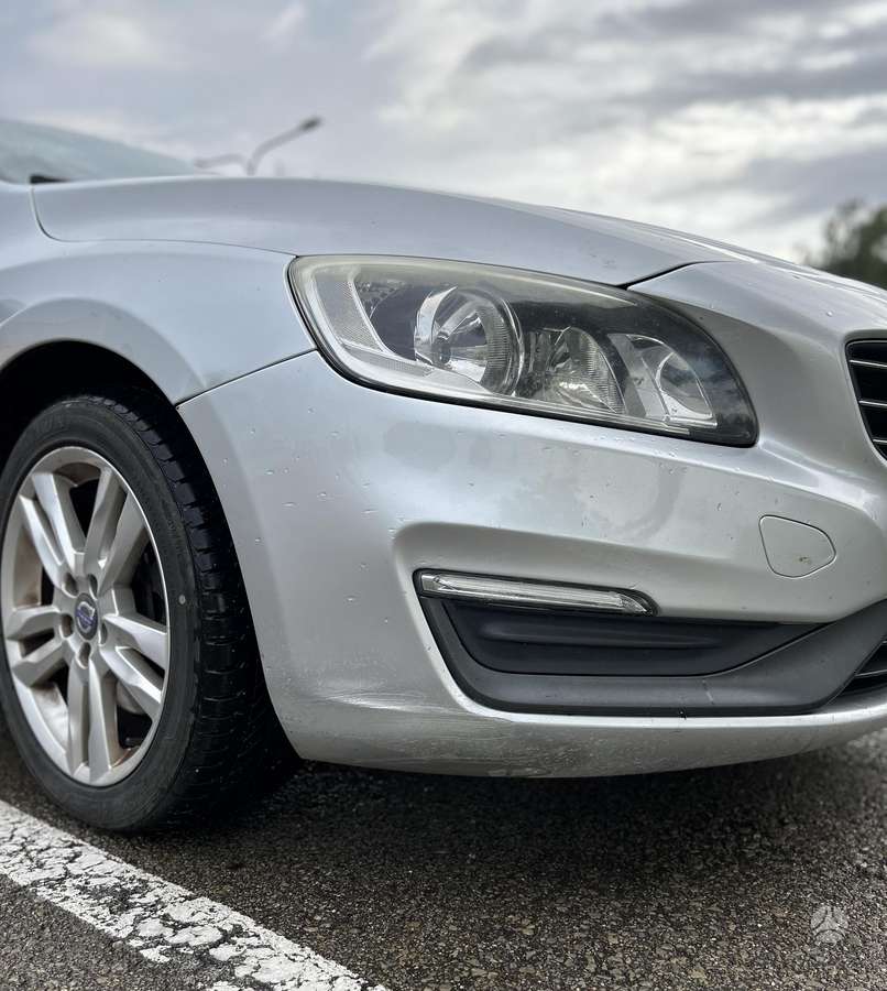Volvo V60 - 10