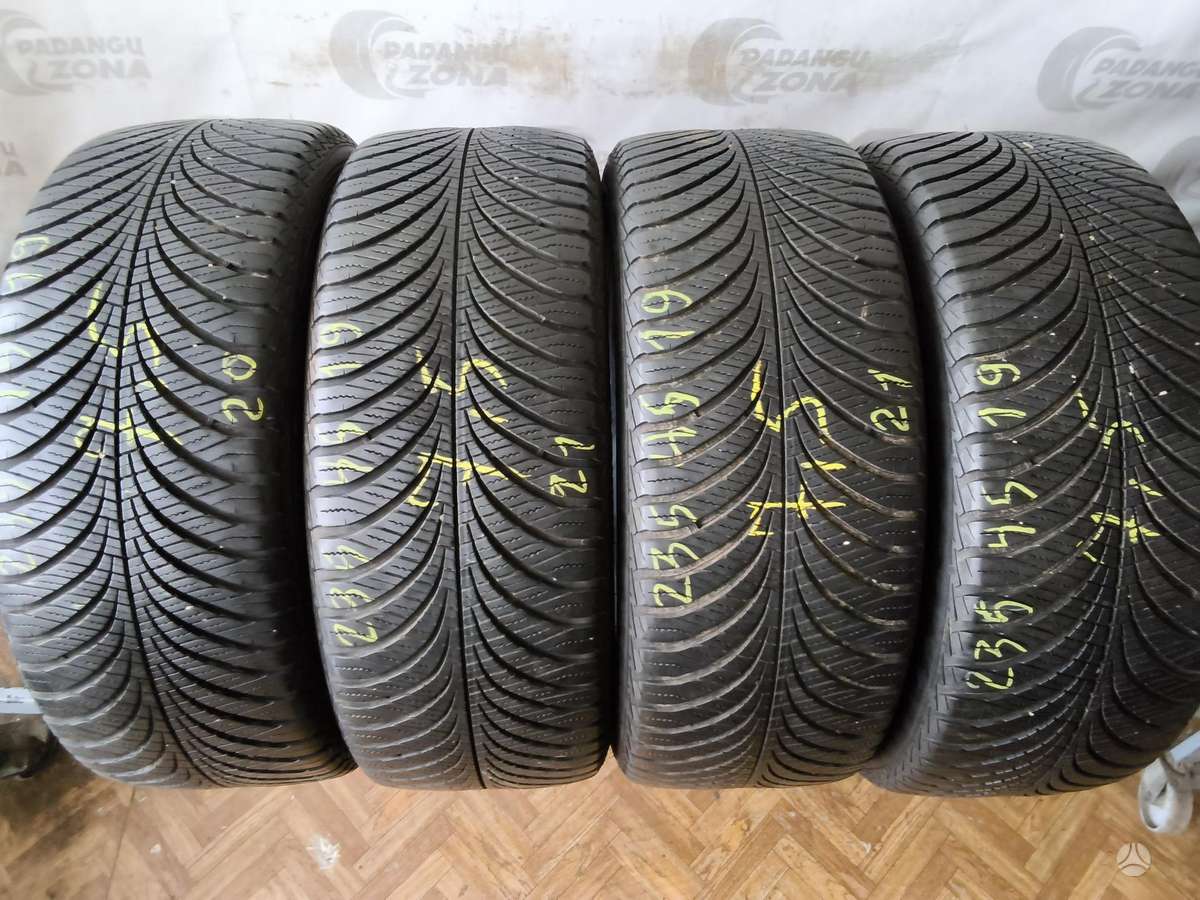 Goodyear Vector 4seasons, всесезонные 235/45 R19