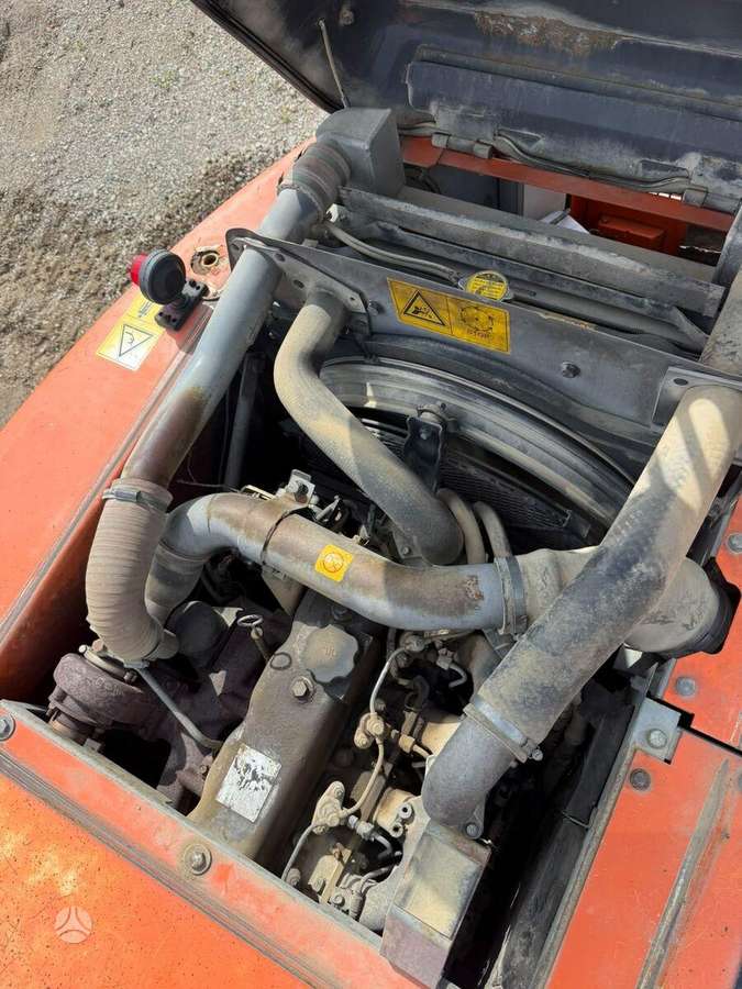 Hitachi ZX130W, excavator