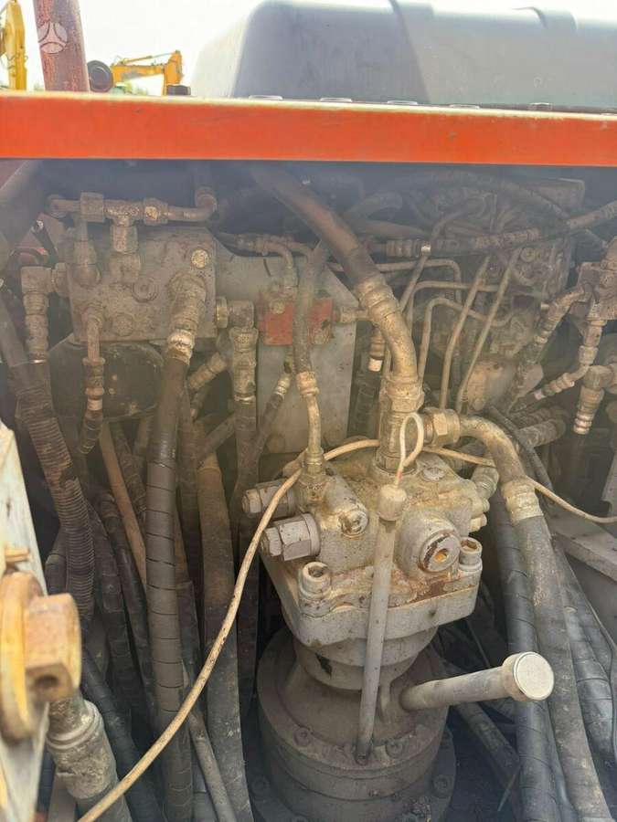 Hitachi ZX130W, excavator