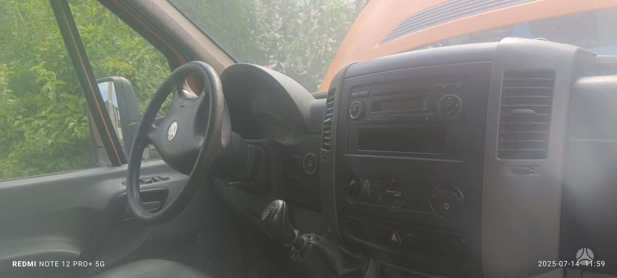 Volkswagen Crafter, bortiniai