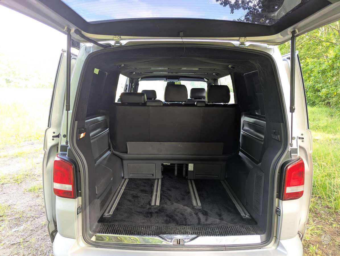 Volkswagen Multivan Markyzes nera