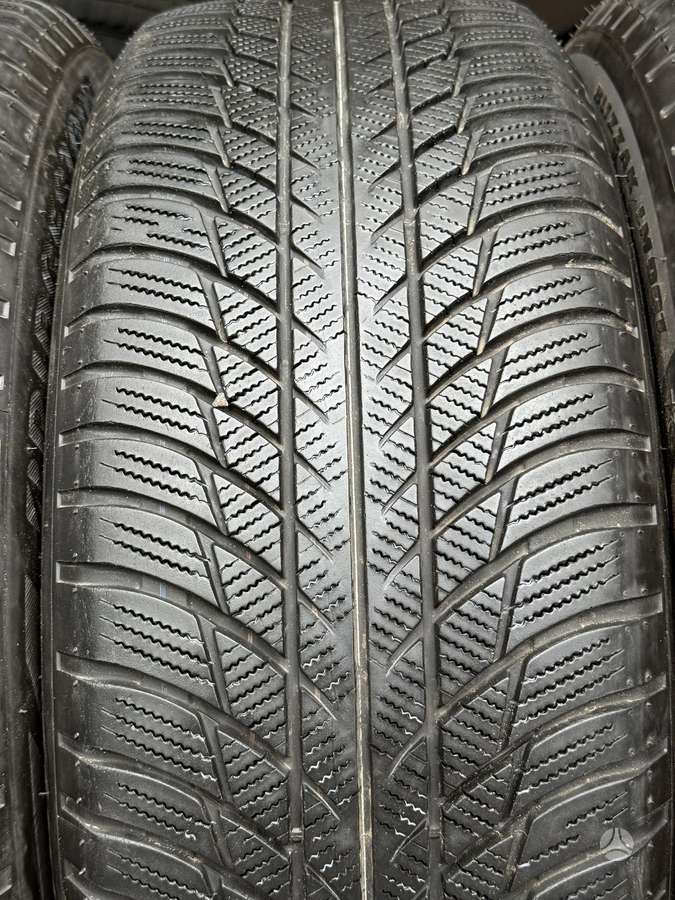 Bridgestone BLIZZAK LM001, universalios 225/55 R17