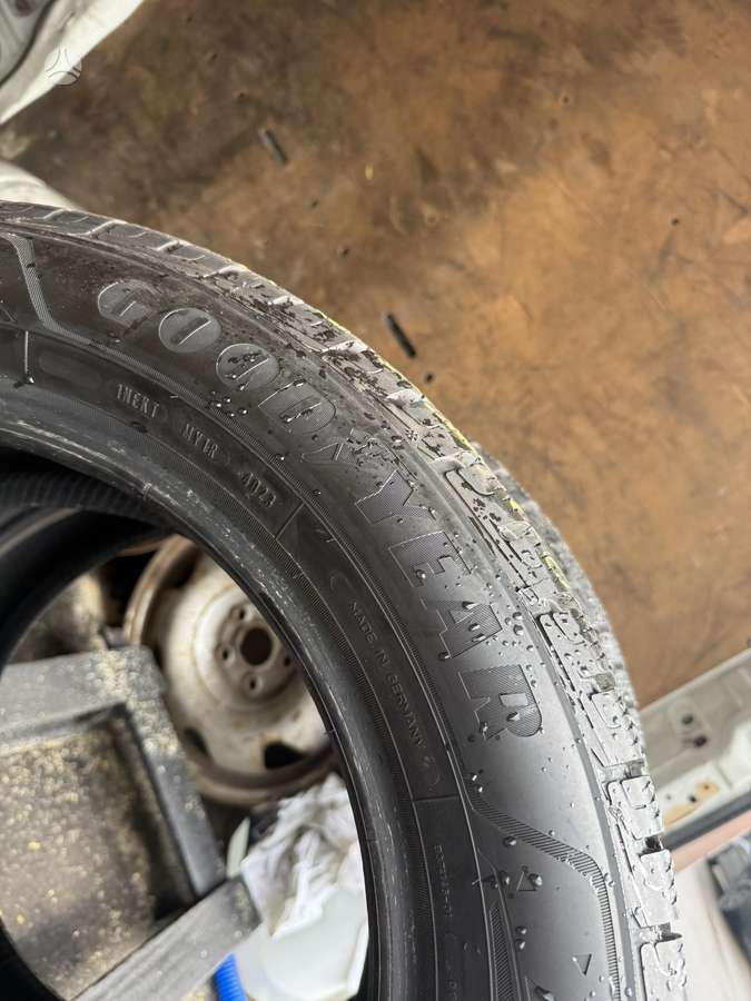 Goodyear ULTRA GRIP PERFORMANCE+ SUV, всесезонные 215/60 R17