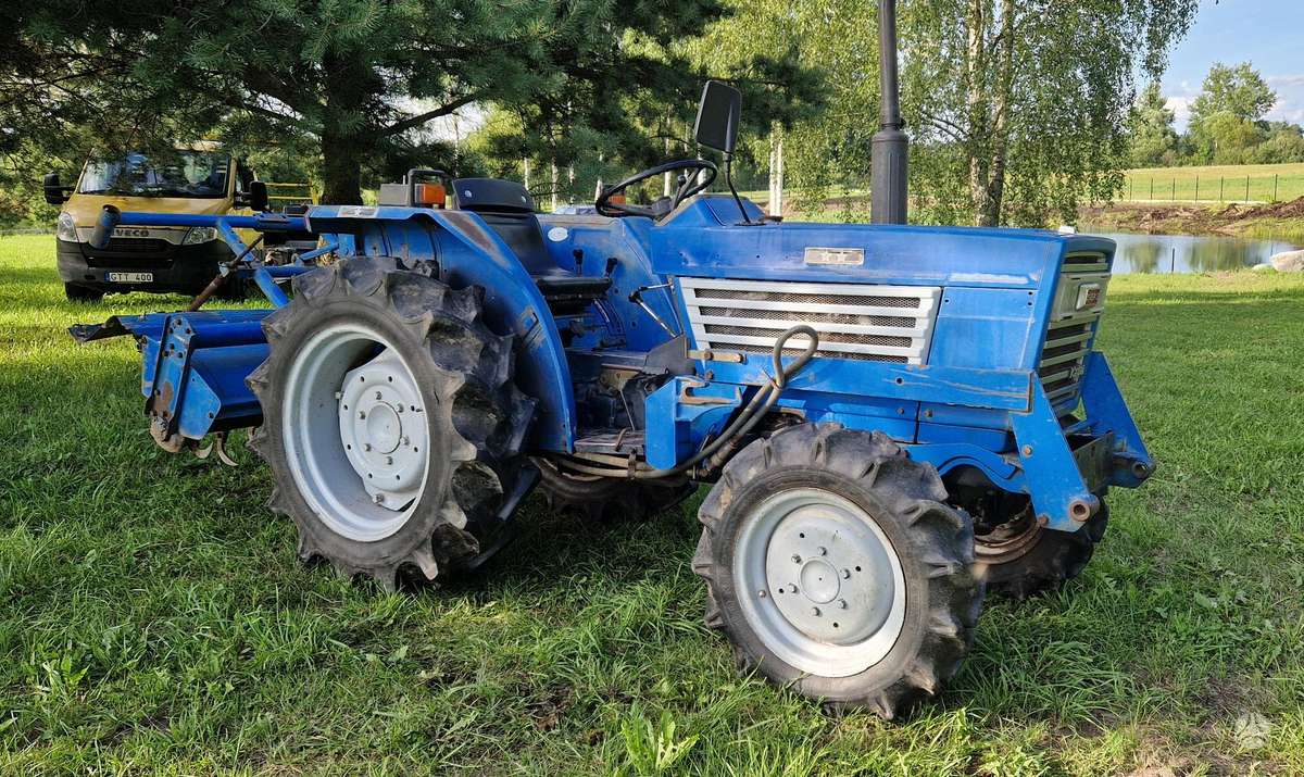 Iseki TL 2301, tractors
