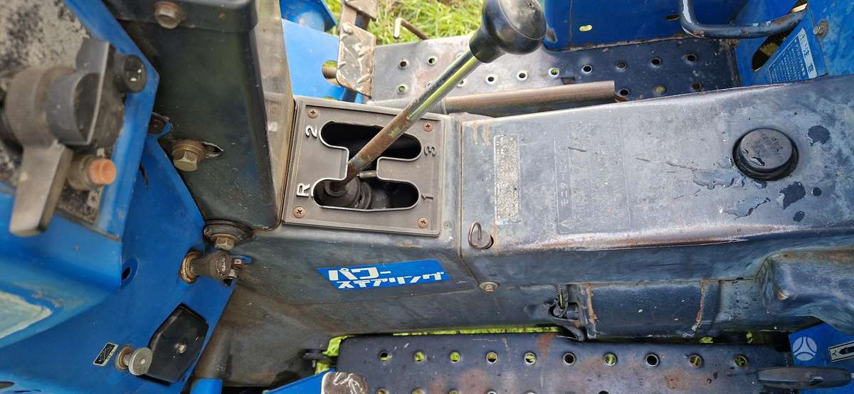 Iseki TL 2301, tractors