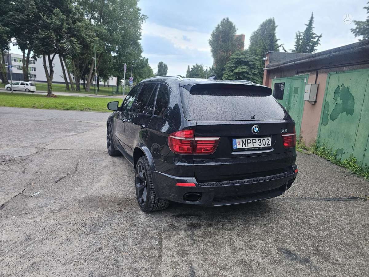 BMW X5, 4.4 l., Внедорожник / Кроссовер