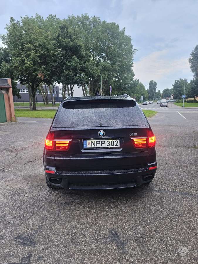 BMW X5, 4.4 l., Внедорожник / Кроссовер