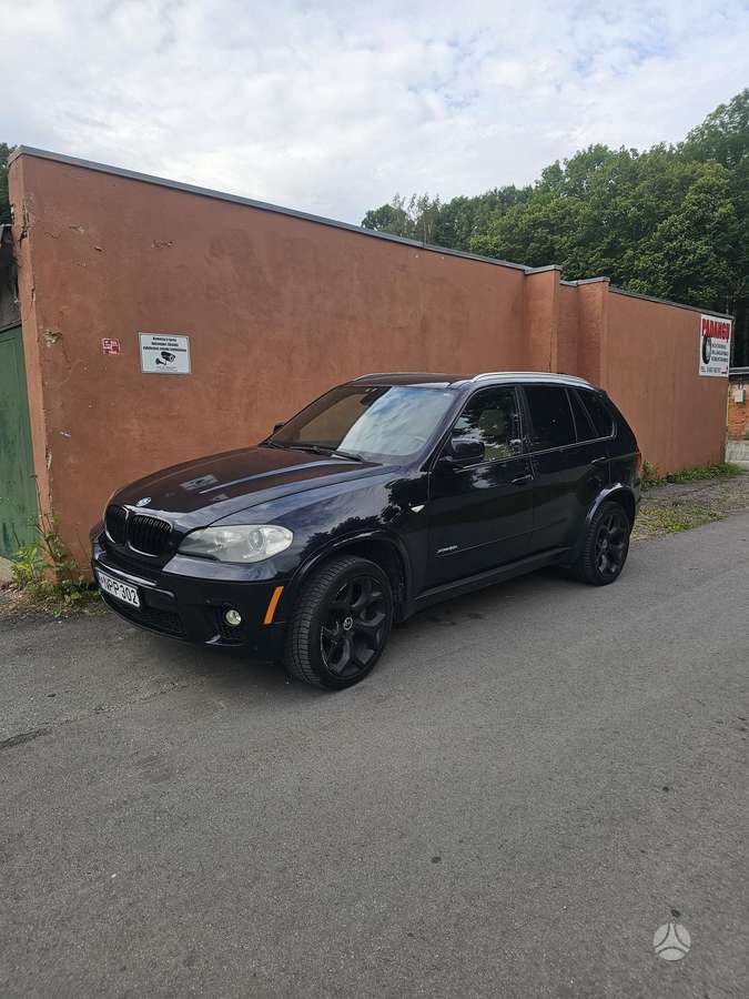 BMW X5, 4.4 l., Внедорожник / Кроссовер
