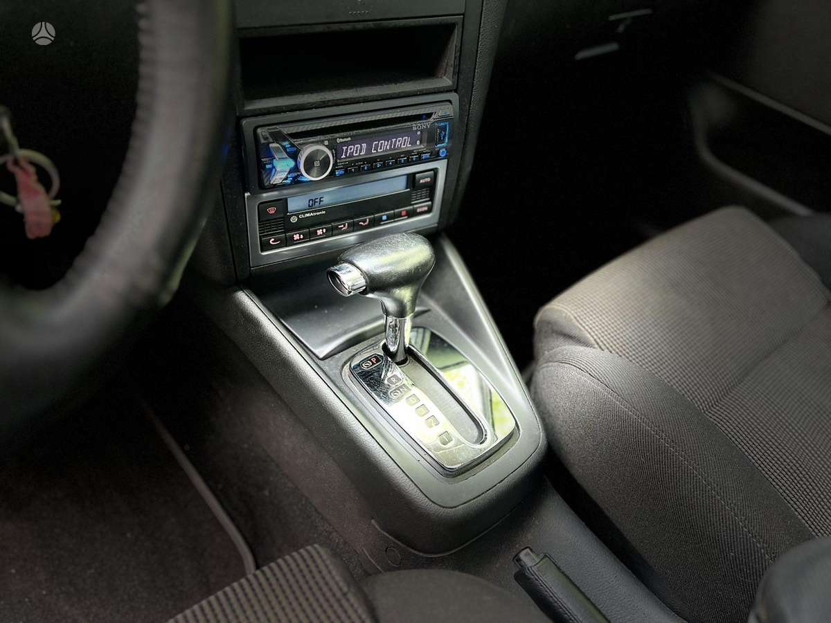 Volkswagen Golf, 2.3 l., hatchback