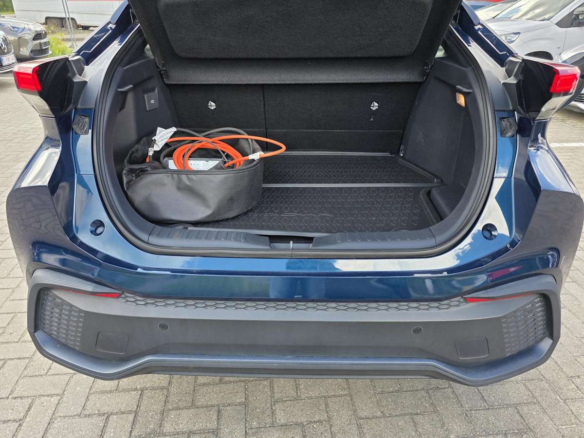Toyota C-HR - 11
