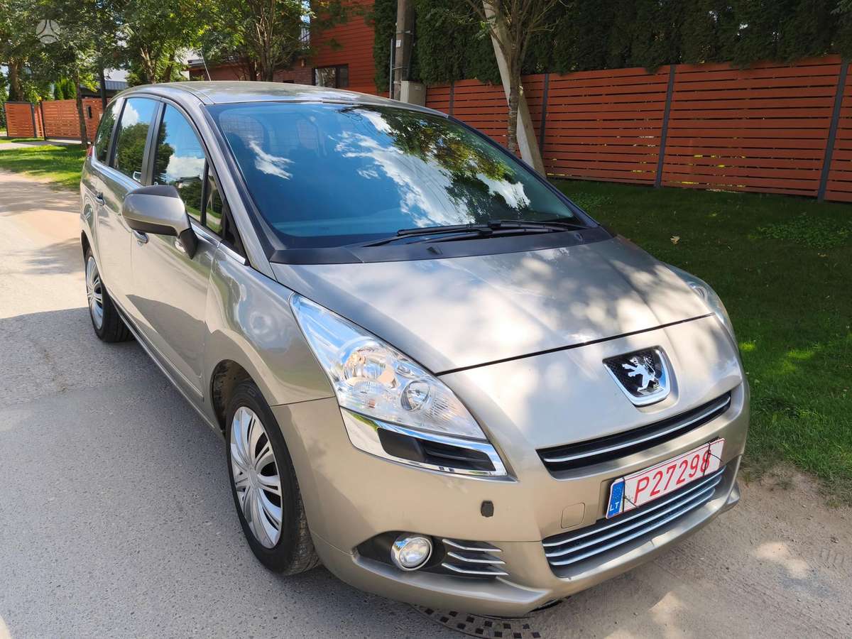 Peugeot 5008 - 1
