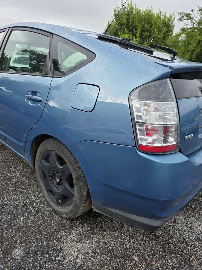 Toyota Prius dalimis