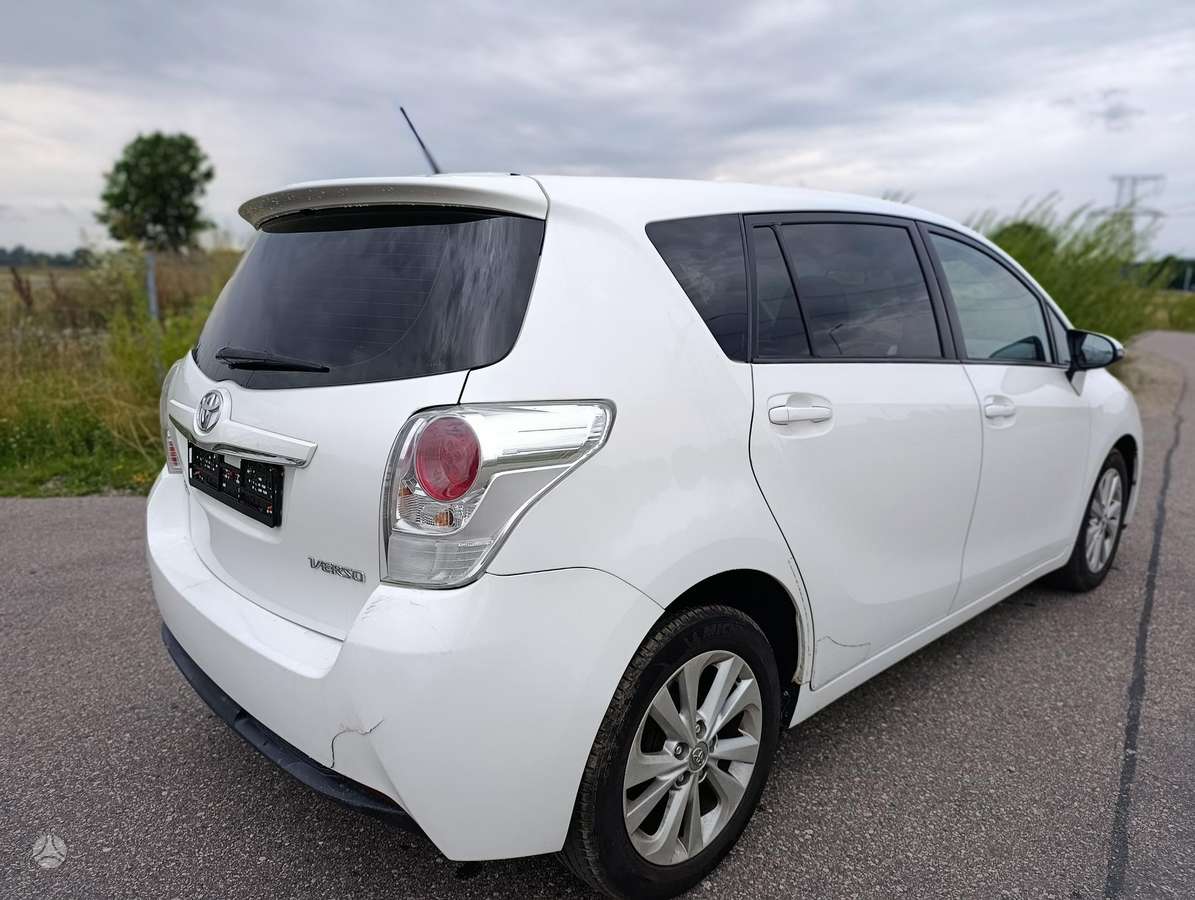 Toyota Verso - 2