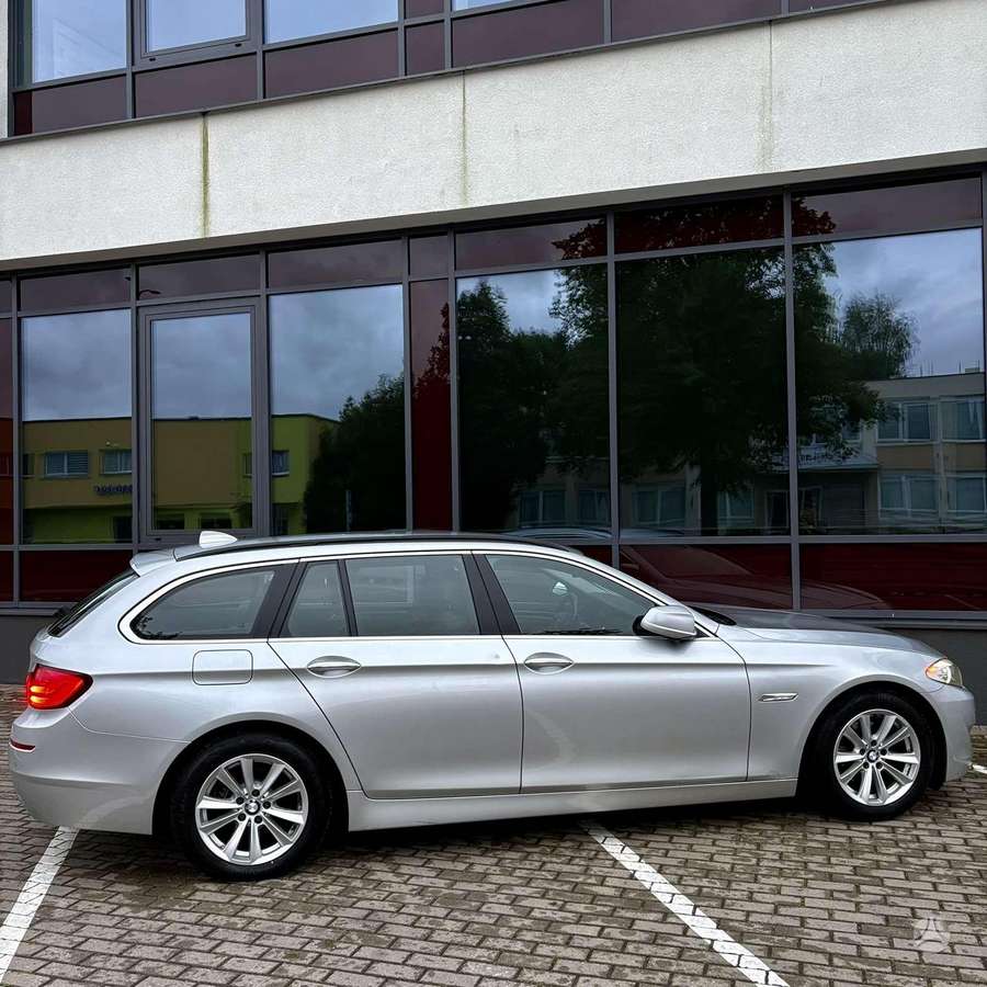 BMW 520, 2.0 l., wagon