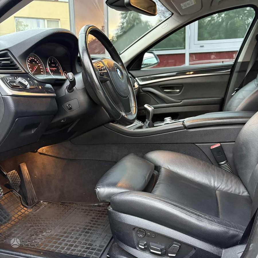 BMW 520, 2.0 l., wagon