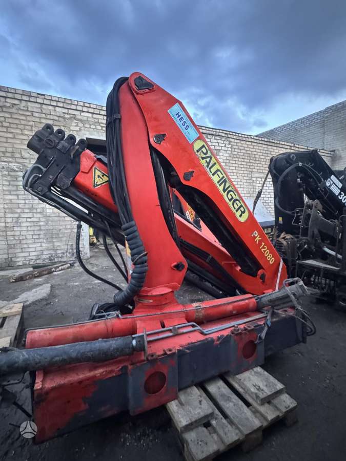 Palfinger 12080, cranes / grapples
