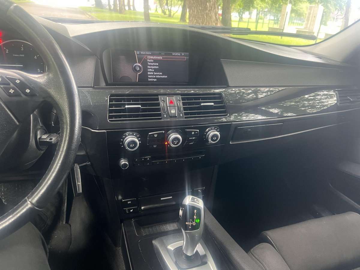 BMW 520, 2.0 l., universalas