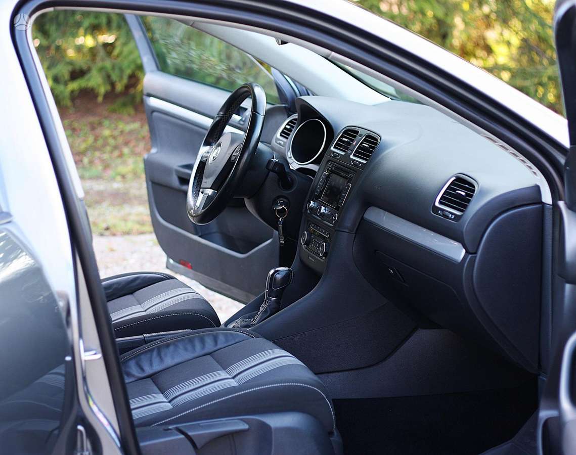 Volkswagen Golf, 1.6 l., Универсал