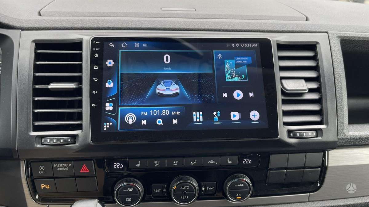 Volkswagen Multivan, 2.0 l., Минивэн
