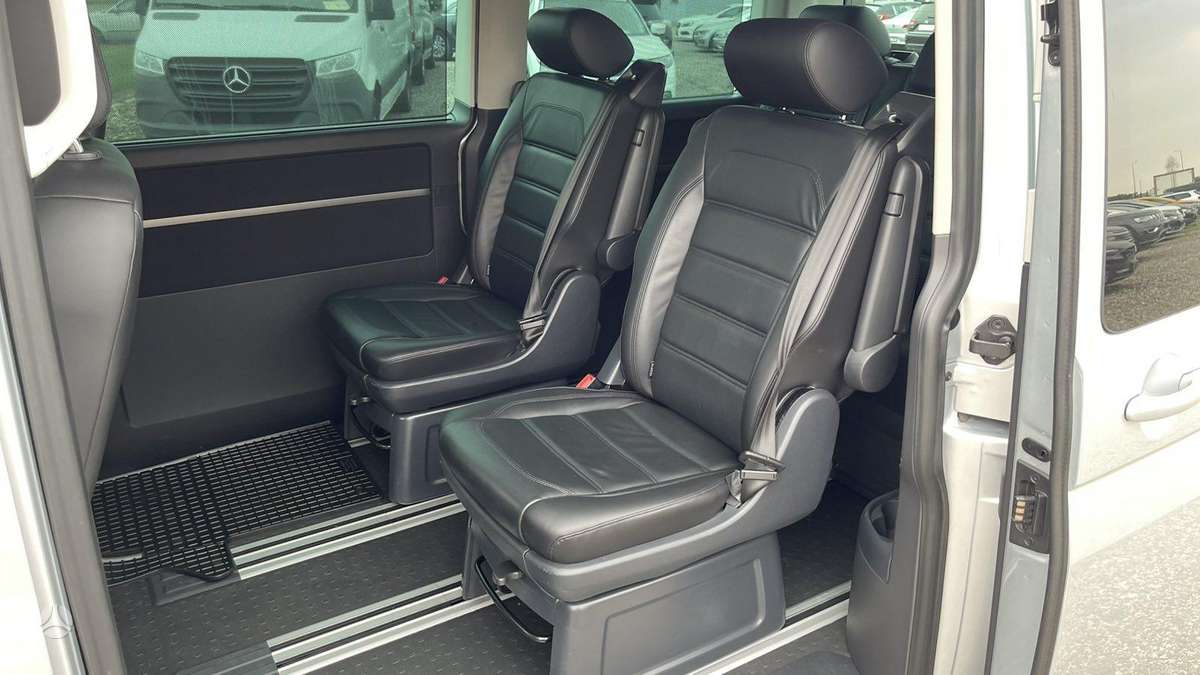 Volkswagen Multivan, 2.0 l., Минивэн