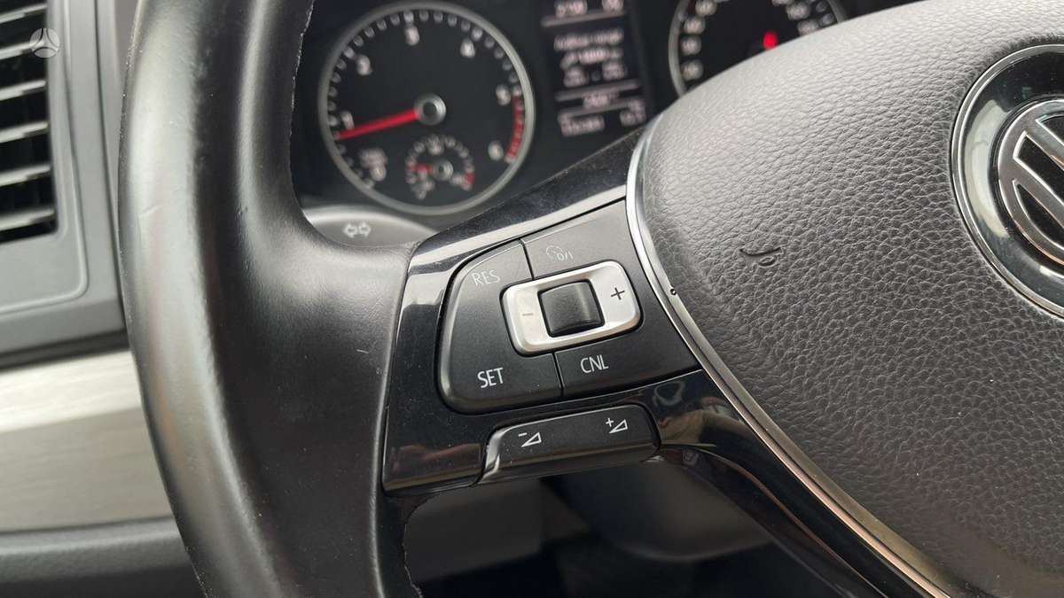 Volkswagen Multivan, 2.0 l., Минивэн