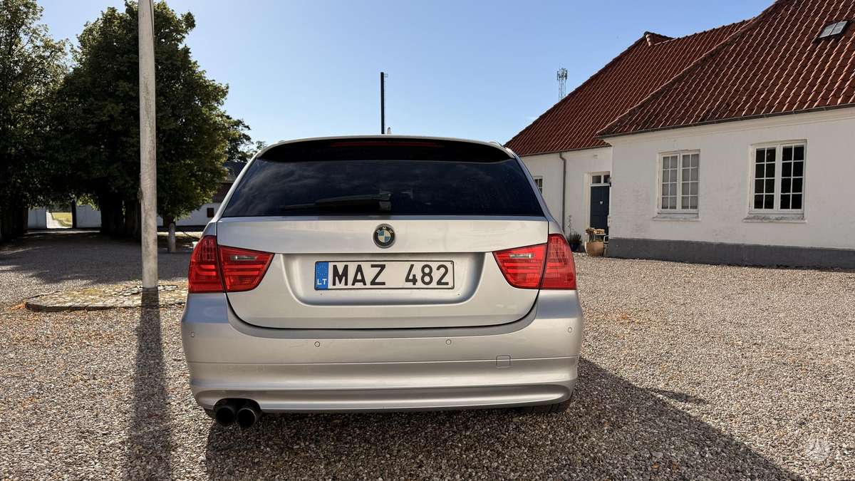 BMW 325, 3.0 l., wagon