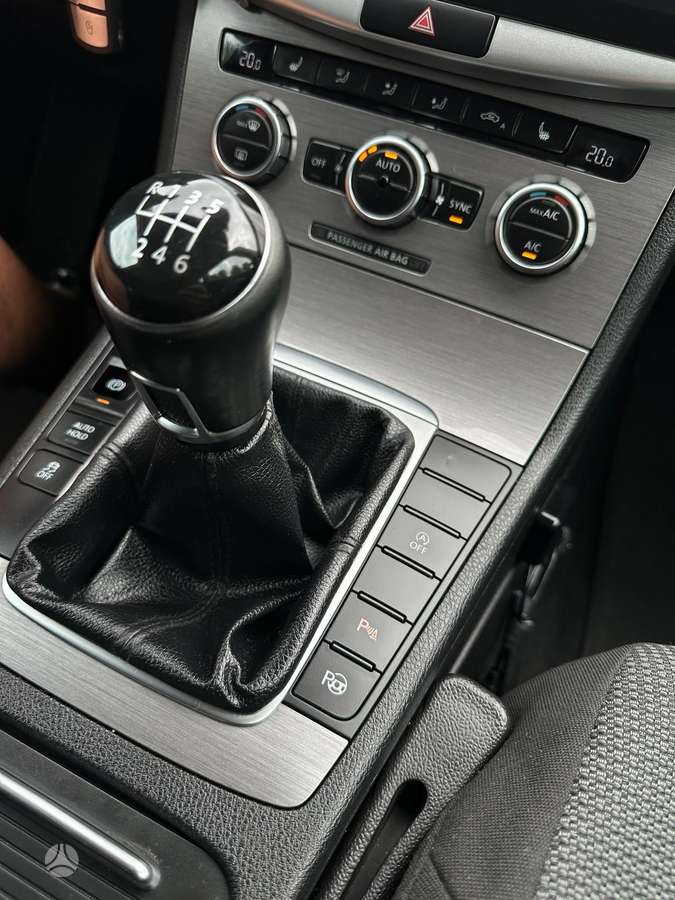 Volkswagen Passat, 2.0 l., Универсал