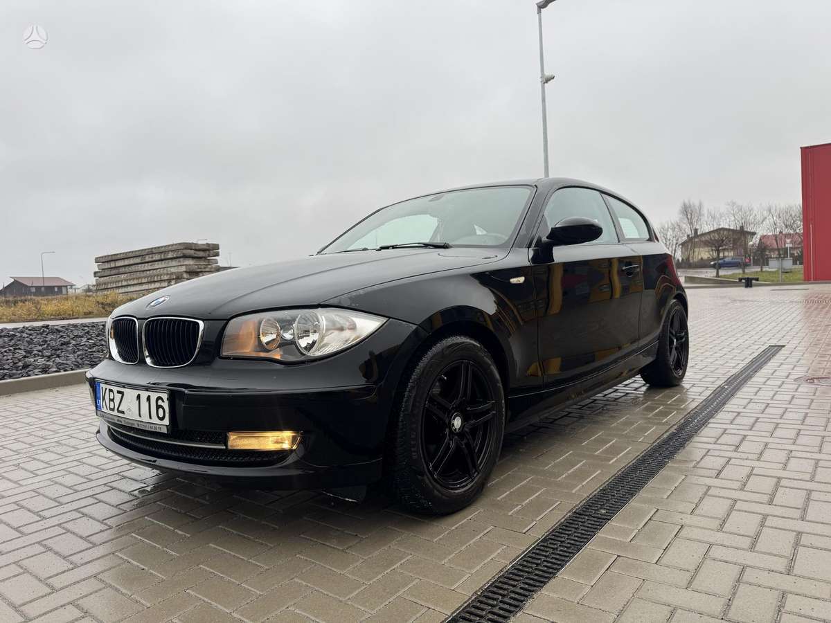 BMW 120, 2.0 l., hatchback
