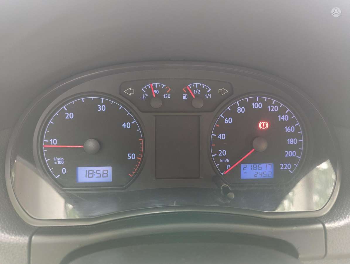 Volkswagen Polo - 11