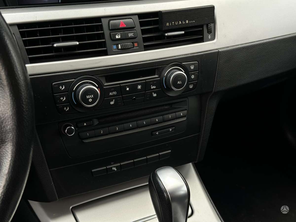 BMW 320, 2.0 l., universalas