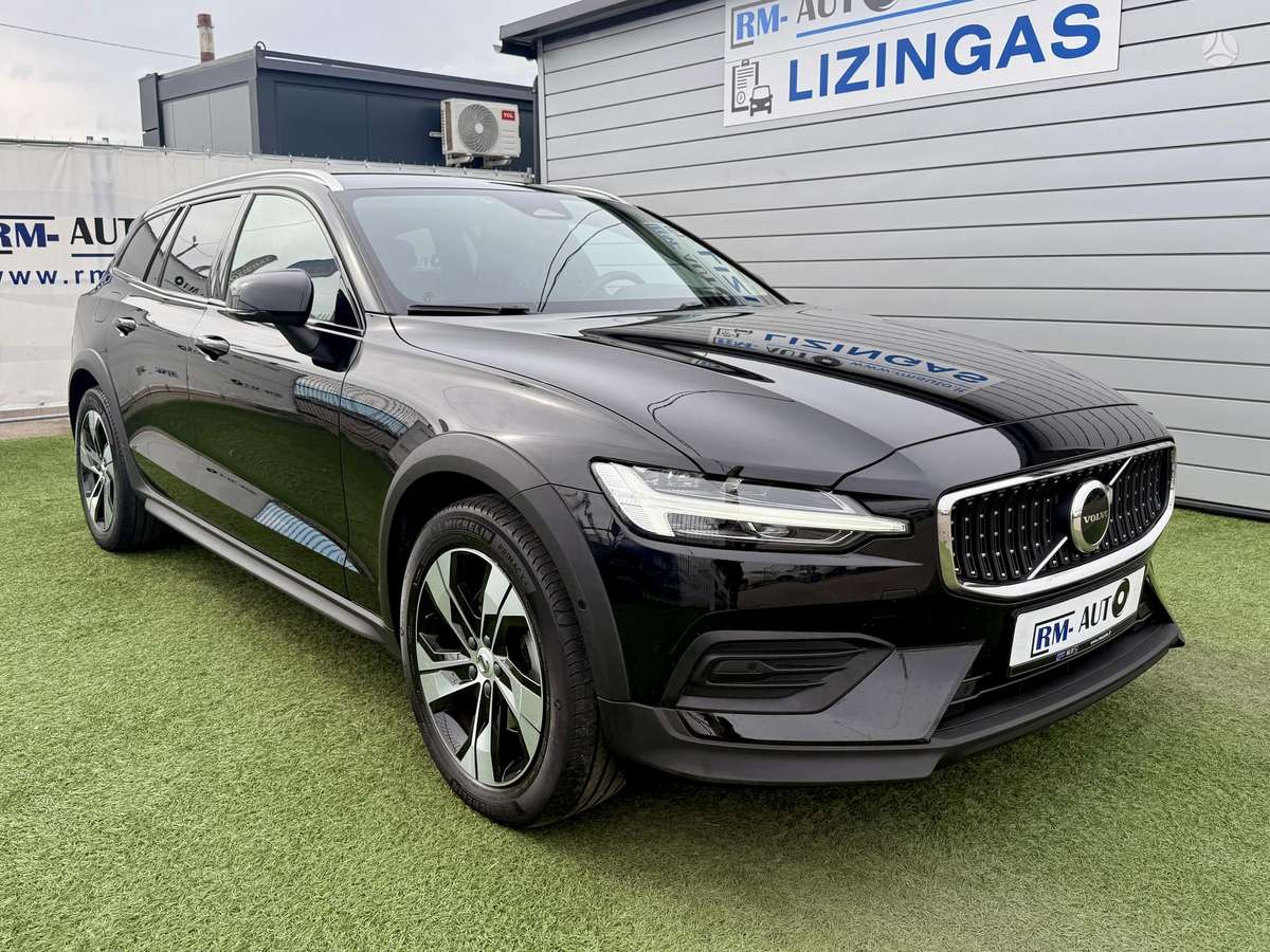 Volvo V60 Cross Country - 3