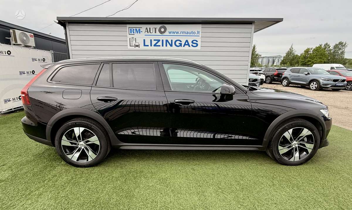 Volvo V60 Cross Country - 5