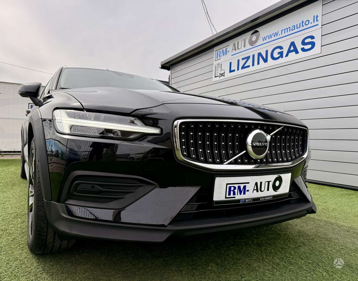 Volvo V60 Cross Country - 4