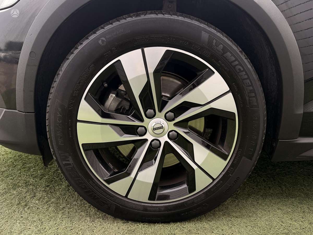 Volvo V60 Cross Country - 11