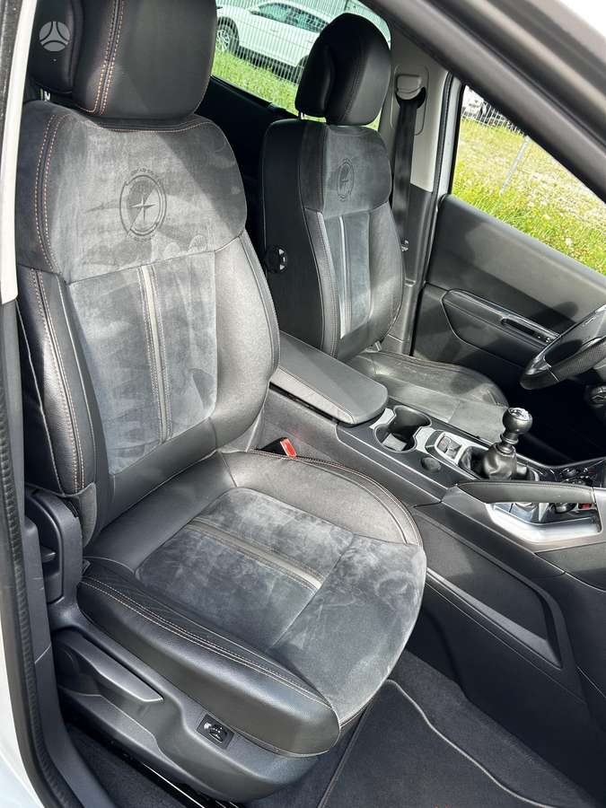Peugeot 3008 - 10