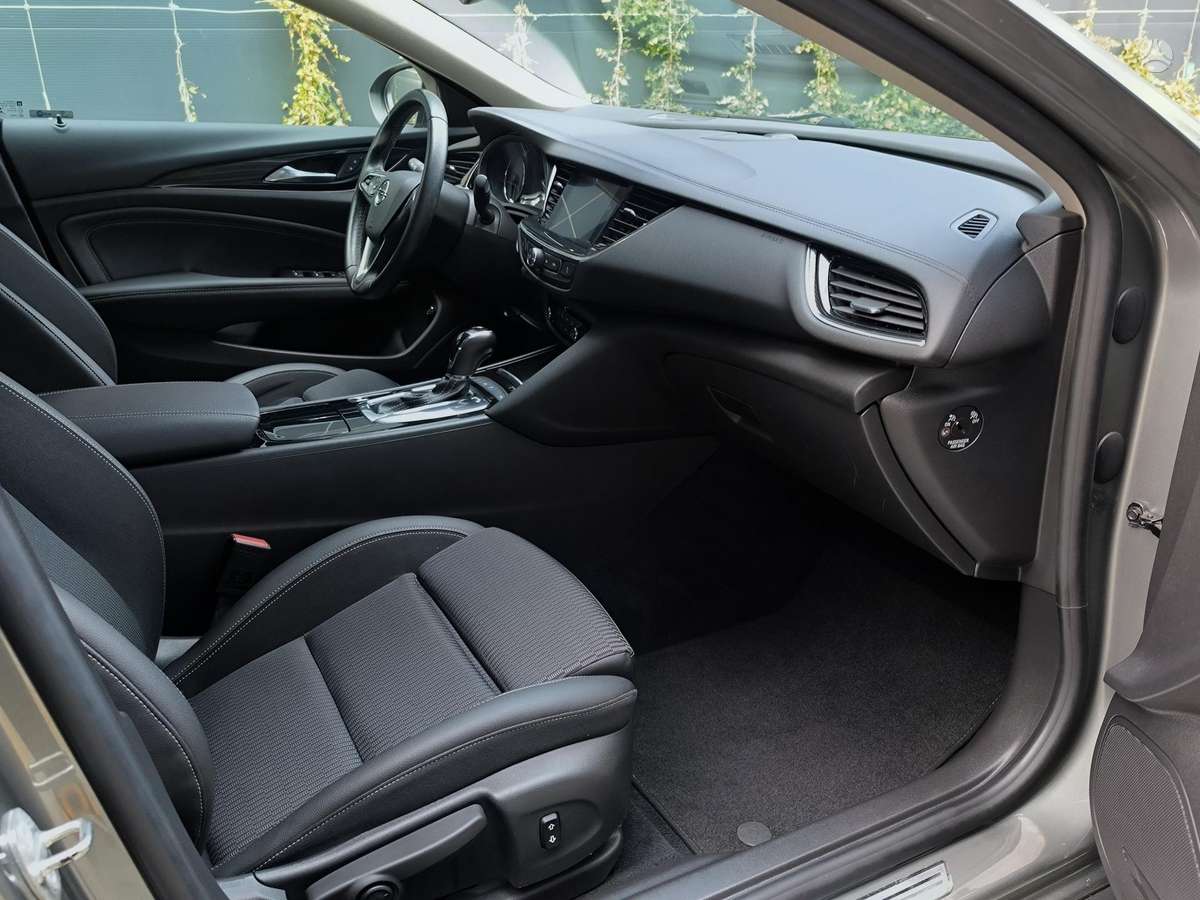 Opel Insignia, 2.0 l., wagon