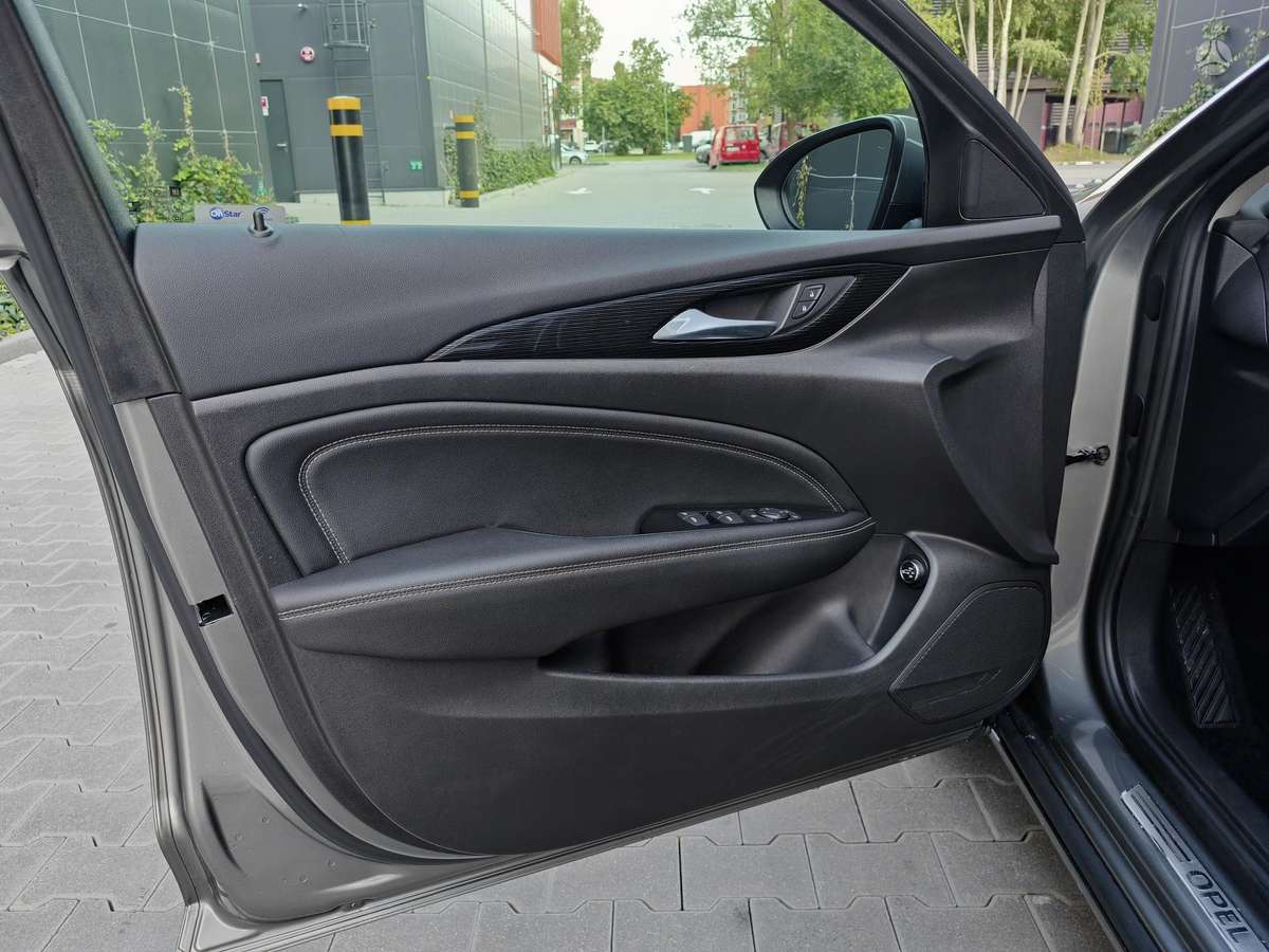 Opel Insignia, 2.0 l., Универсал