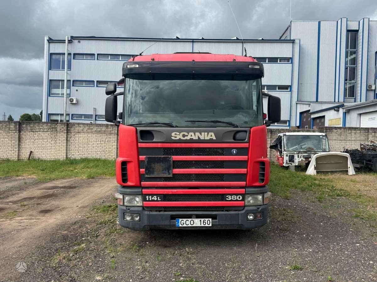 Scania 380, single sleeper
