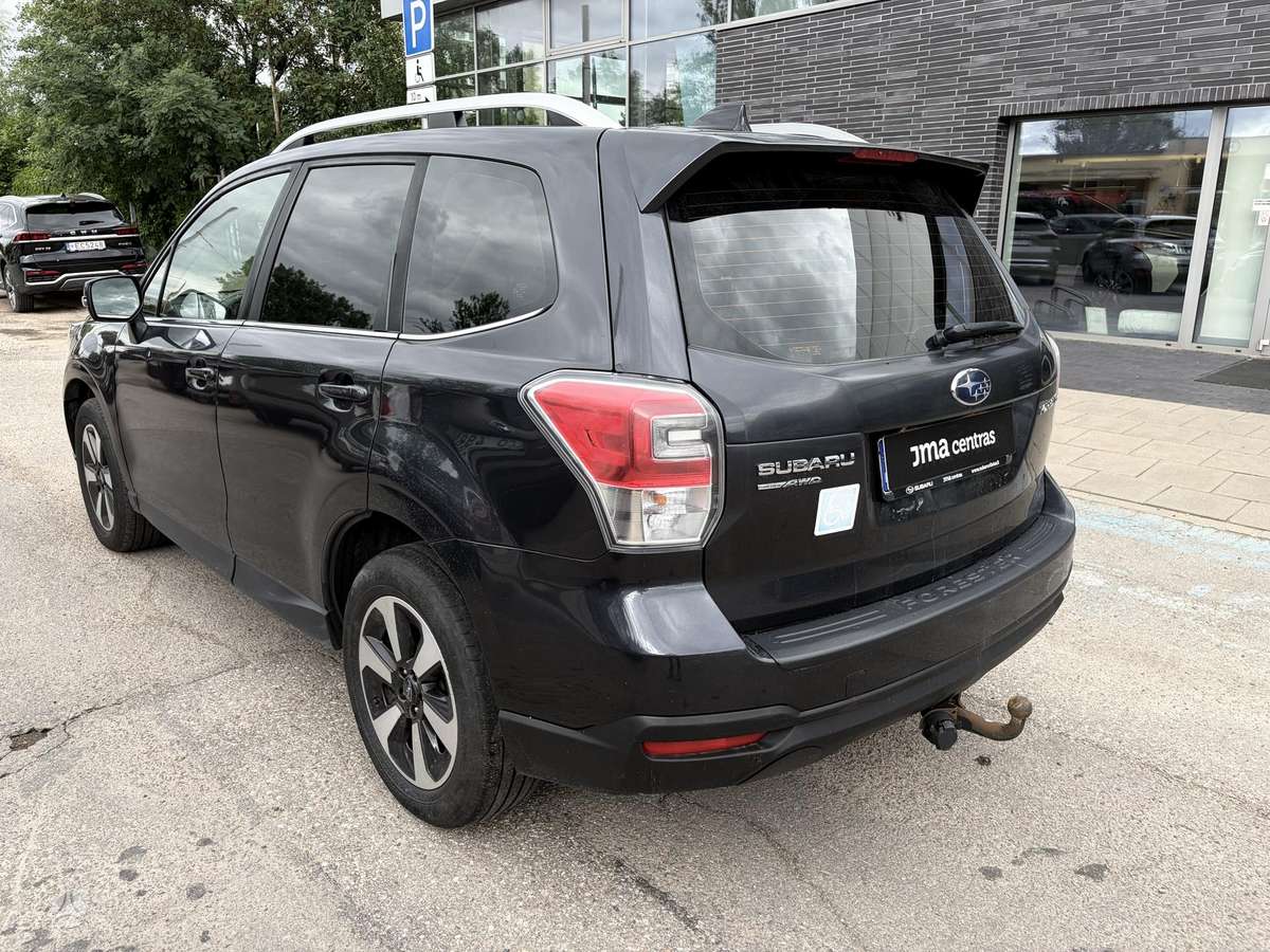 Subaru Forester, 2.0 l., Внедорожник / Кроссовер