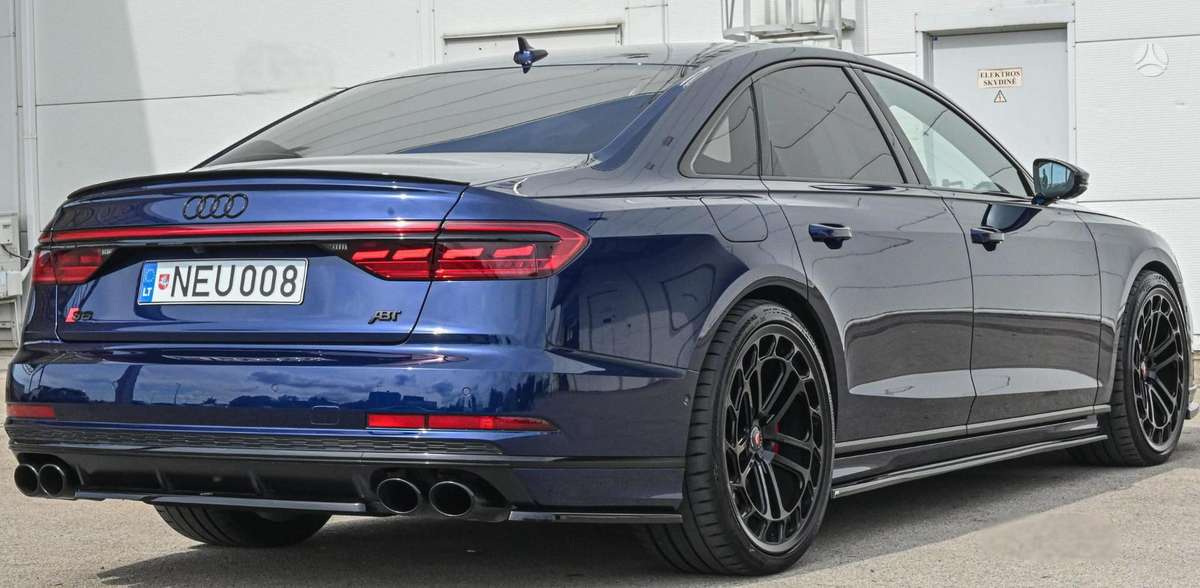 Audi A8, 4.0 l., Седан