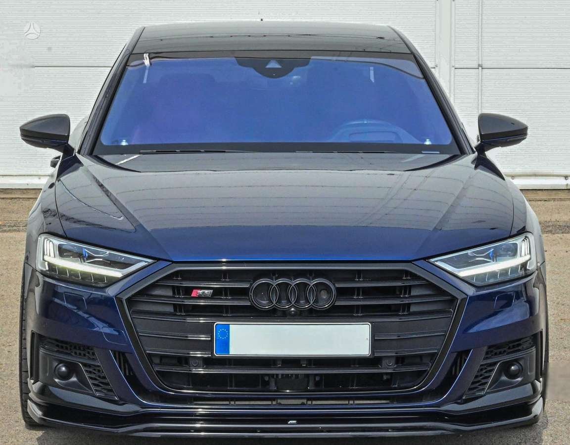 Audi A8, 4.0 l., sedanas