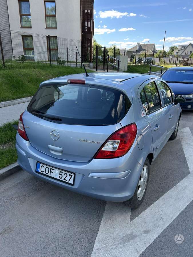 Opel Corsa, 1.3 l., Хэтчбек