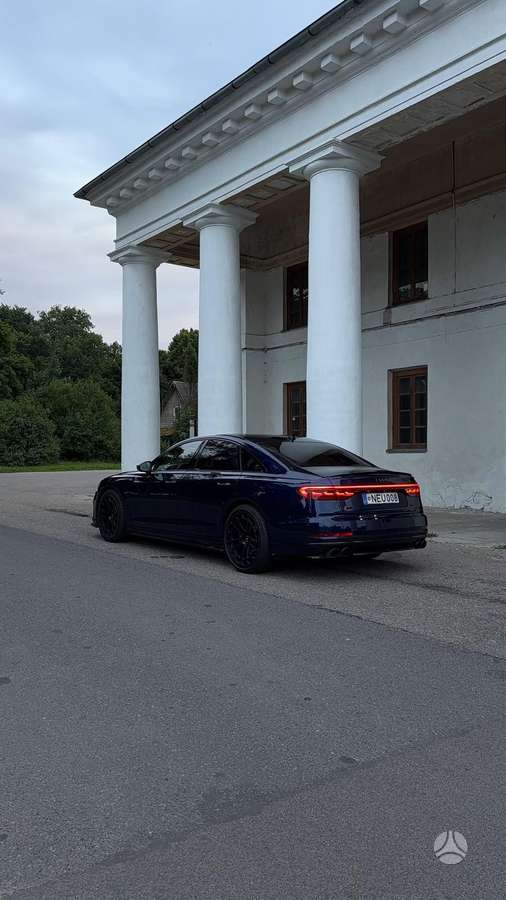 Audi A8, 4.0 l., Седан
