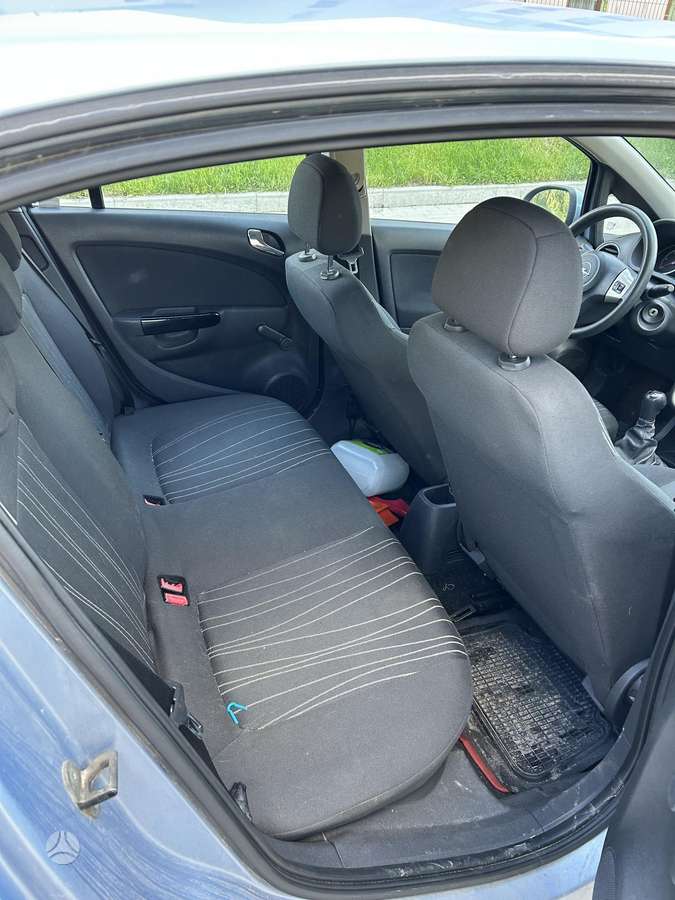 Opel Corsa, 1.3 l., Хэтчбек