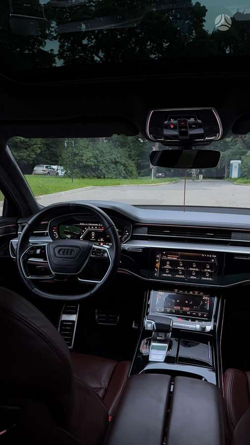Audi A8, 4.0 l., saloon / sedan